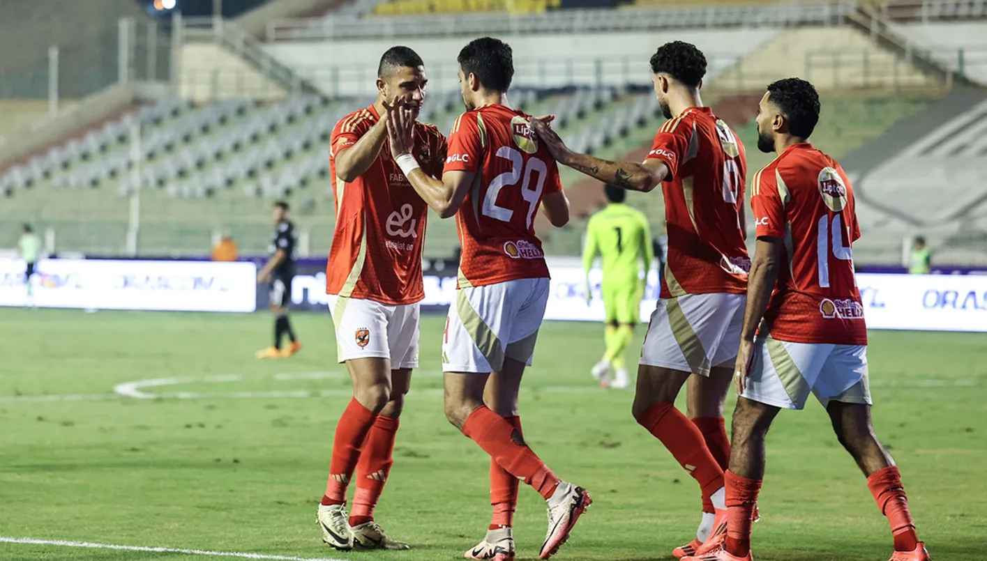 الأهلي ينجو من زد ويُحافظ على صدارة الدوري المصري