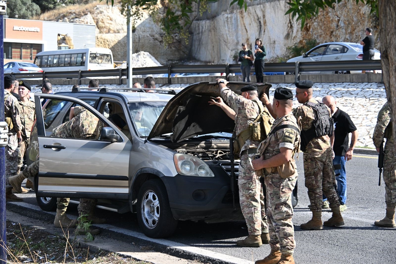 بعد غارة جونيه... الجيش الإسرائيلي: استهدفنا عباس عواضة خبير في مجال الاتصالات اللاسلكية