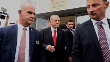 إردوغان مغادرا بعد افتتاح المسجد البيئي والمركز الإسلامي في سيساك في كرواتيا (8 أيلول 2022، أ ف ب). 
