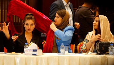 حجاب الصحافيّات اللبنانيّات في سفارة إيران... "ترند" آخر في "مواجهات الحرّية"