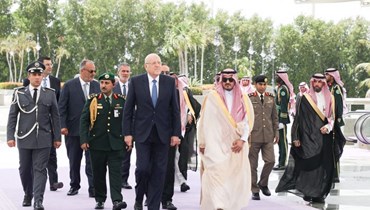 وصول رئيس الحكومة نجيب ميقاتي إلى جدّة لحضور القمة العربية (أ ف ب). 