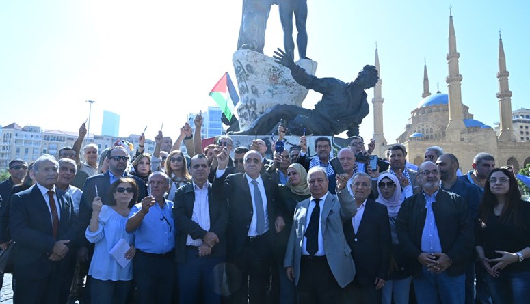 وقفة تضامنيّة في وسط بيروت مع صحافيي وأطفال لبنان وفلسطين (حسام شيارو)