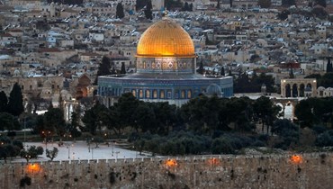 صورة ارشيفية- مدينة القدس القديمة، وتظهر قبة الصخرة في مجمع المسجد الأقصى (5 نيسان 2021، أ ف ب).