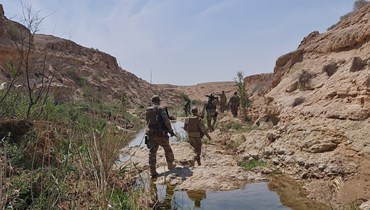 صورة ارشيفية- خلال عملية غرب الانبار لضبط مضافة جديدة لفلول داعش (28 نيسان 2024، خلية الاعلام الامني). 