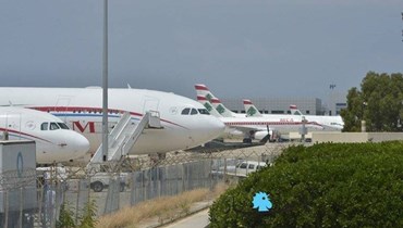 طائرات في مطار بيروت.
