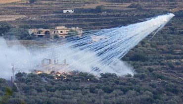 لماذا تُصرّ إسرائيل على إطلاق الفوسفور الأبيض على جنوب لبنان بشكل ممنهج؟