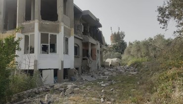 منزل مدمّر في صريفا استهدفه الطيران الحربي الإسرائيلي سابقاً. 