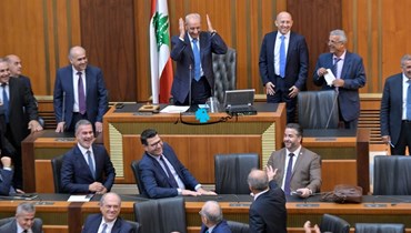 "الديمقراطية التوافقية" تقييد للرئاسة وطريق نحو النظام