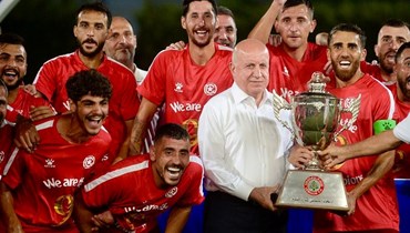 فرحة فريق النجمة بكأس الدوري اللبناني.