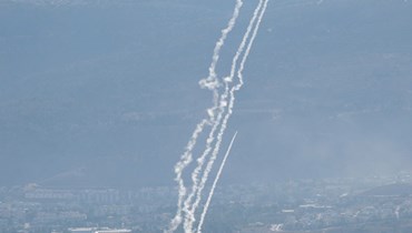 إسرائيل تستهدف منزلاً في حولا... و"حزب الله" يطلق 200 صاروخ نحو الشمال!